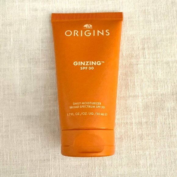 Origins Ginzing SPF 30 Daily Moisturizer Broad Spectrum Full Size 1.7 Fl Oz - Picture 5 of 6
